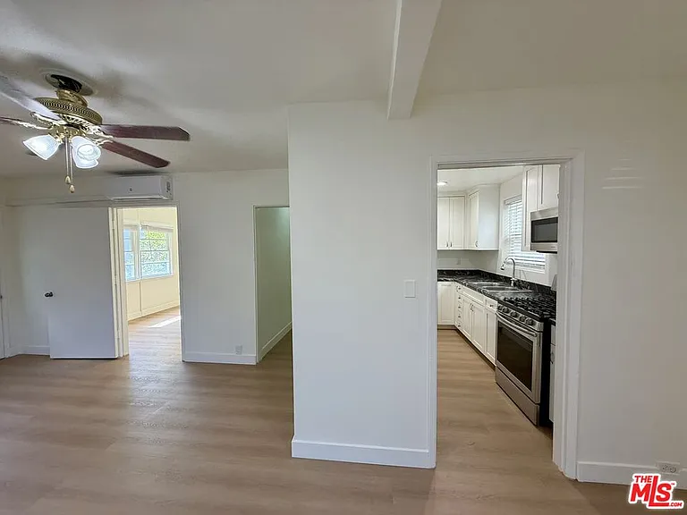 221 S Kenwood St #8 — Photo 5