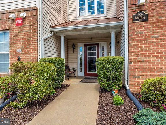 2nd image of 500 Bradley Ct #4B