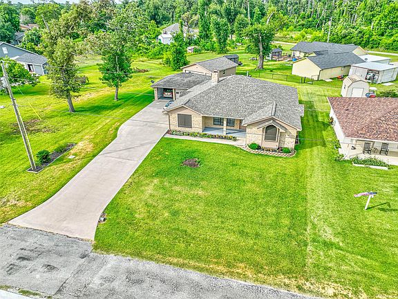 2nd image of 279 Shorthorn Dr