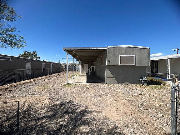2nd image of 1901 Del Norte Dr
