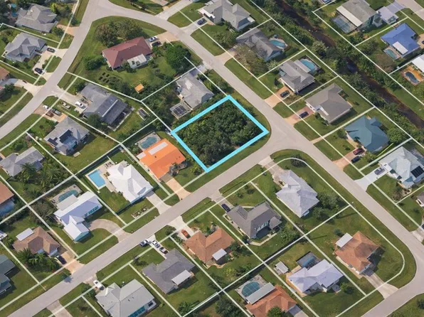 1497 SE Griffin Ter Lot 18, Pt Saint Lucie, FL 34952