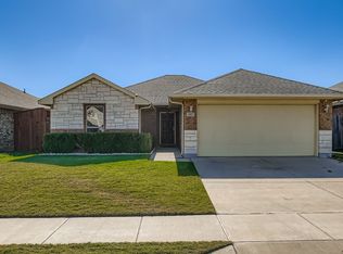 9017 Curacao Dr, Fort Worth, TX 76123