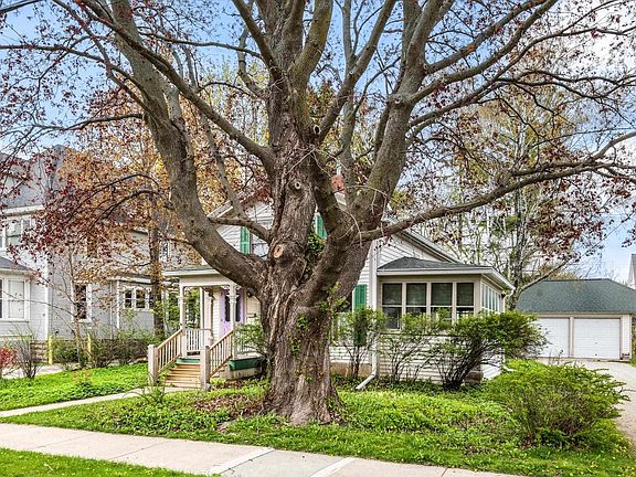 3rd image of 547 Watson Street