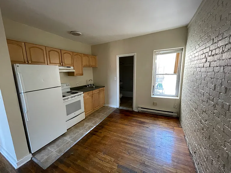 886 Huntington Ave #7 — Photo 9