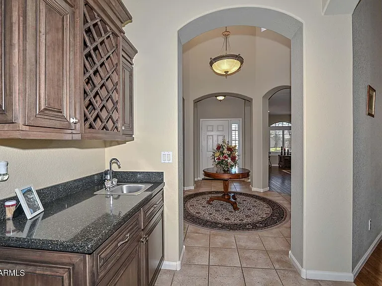 3171 N Palmer Dr — Photo 12