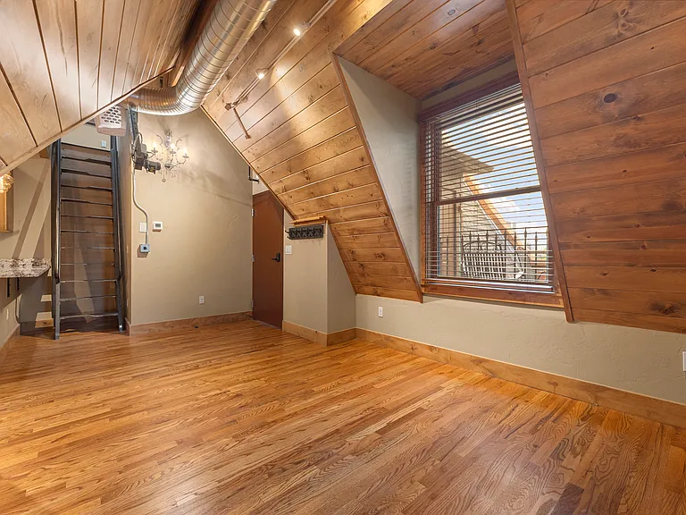 1128 N Grant St #301 — Photo 6