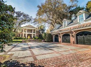 4 Lower Waverly Rd, Pawleys Island, SC 29585