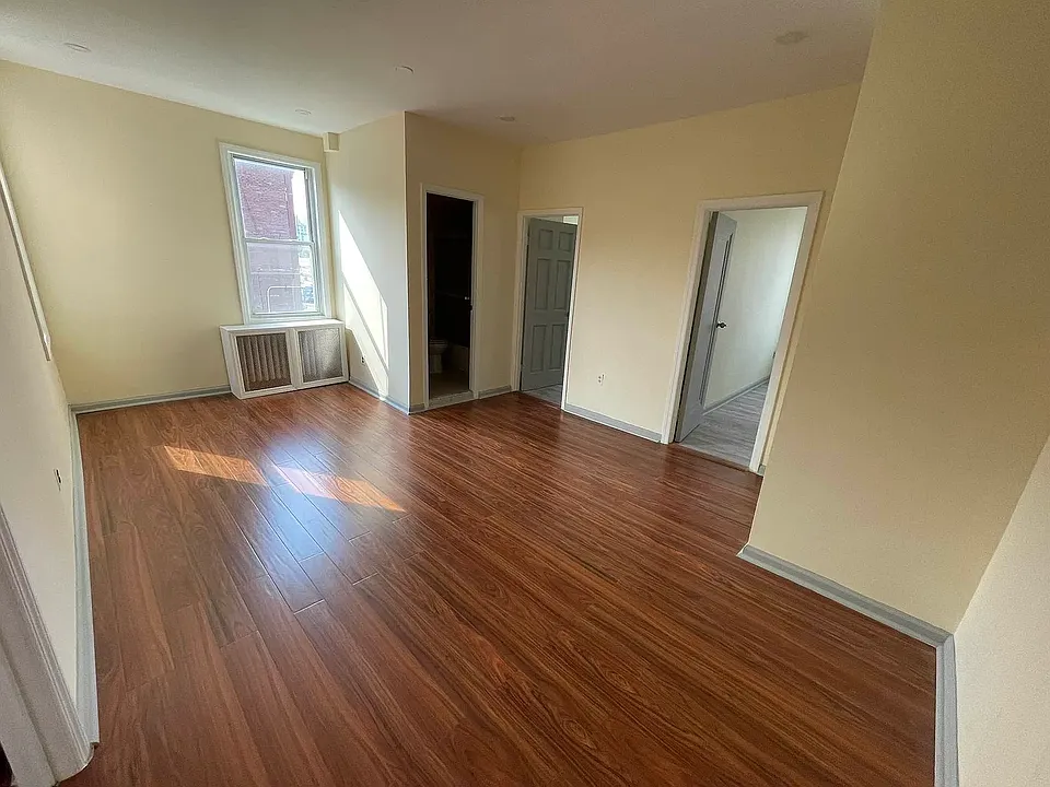 9-18 34th Ave #1