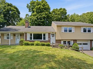 23 Old Orchard Rd, West Springfield, MA 01089