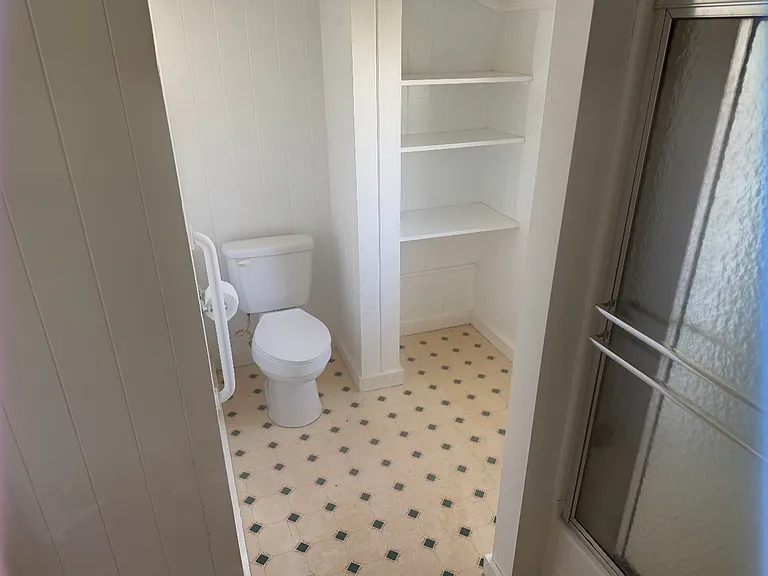 2313 Stites Ave — Photo 6