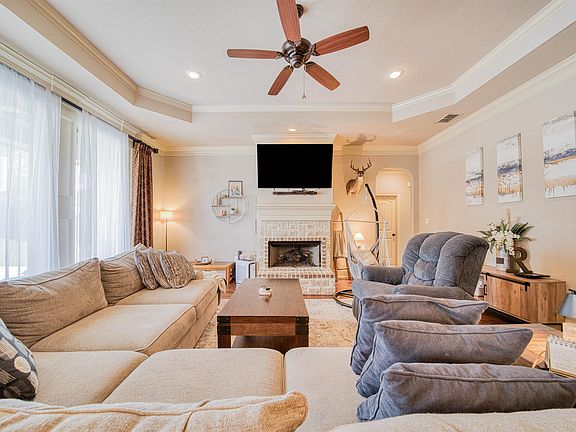 4th image of 112 Germantown Cir