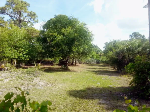 4920 Grovers Rd, Fort Pierce, FL 34951