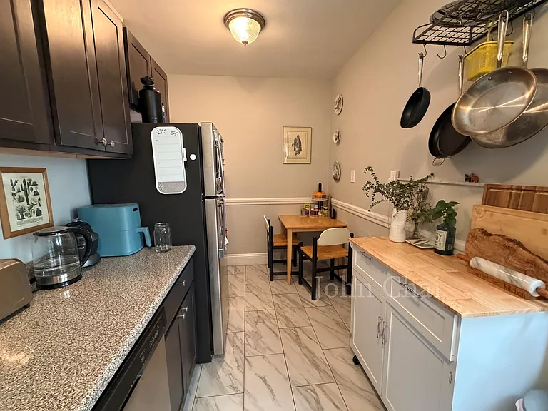 55 Linden St #12 — Photo 16
