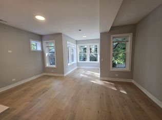 2442 W Wilson Ave Unit 1, Chicago, IL 60625