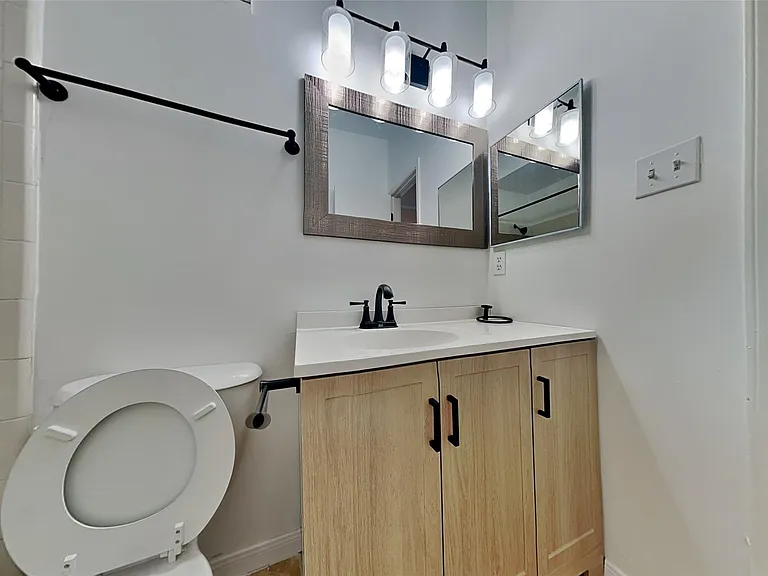 6500 Harbor Town Dr #3208 — Photo 8