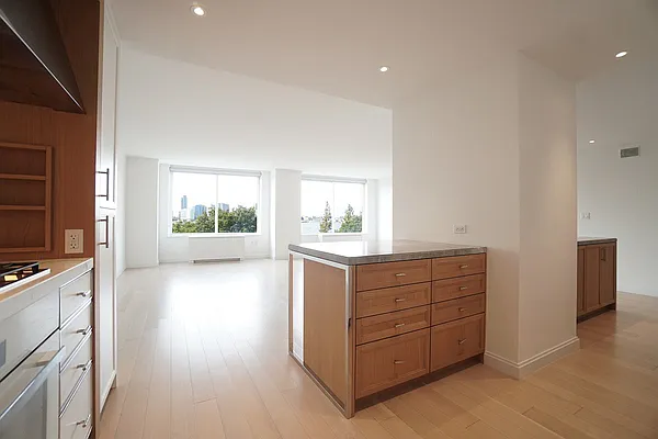Rented by Renetta Real Estate | media 63