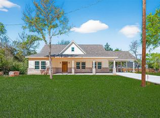 25136 Armagh Rd, Hempstead, TX 77445