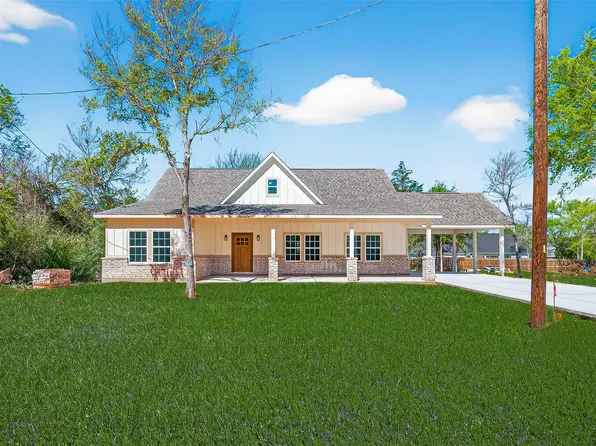 25136 Armagh Rd, Hempstead, TX 77445