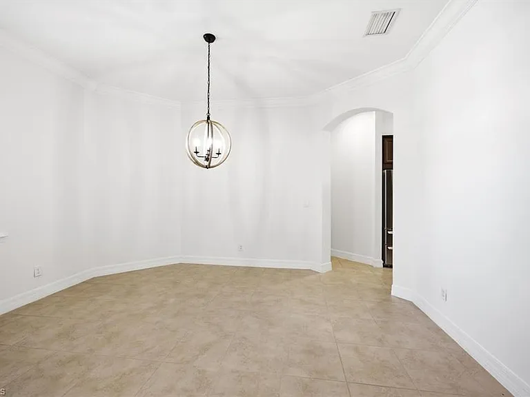 6853 Il Regalo Cir — Photo 10