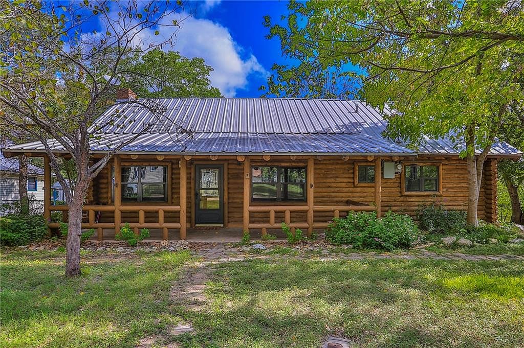 203 S Hedwig St, Riesel, TX 76682 Zillow