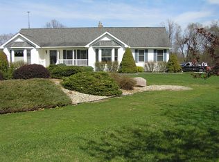 13225 Mayer Rd, Stockbridge, MI 49285