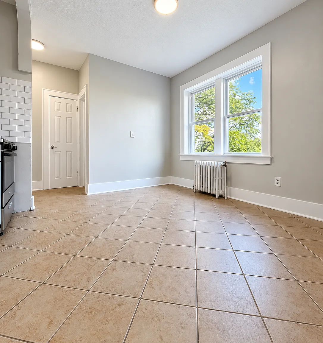 246 Orange Pl — Photo 3