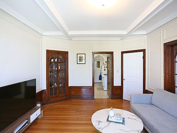 5th image of 1538 Green St #2