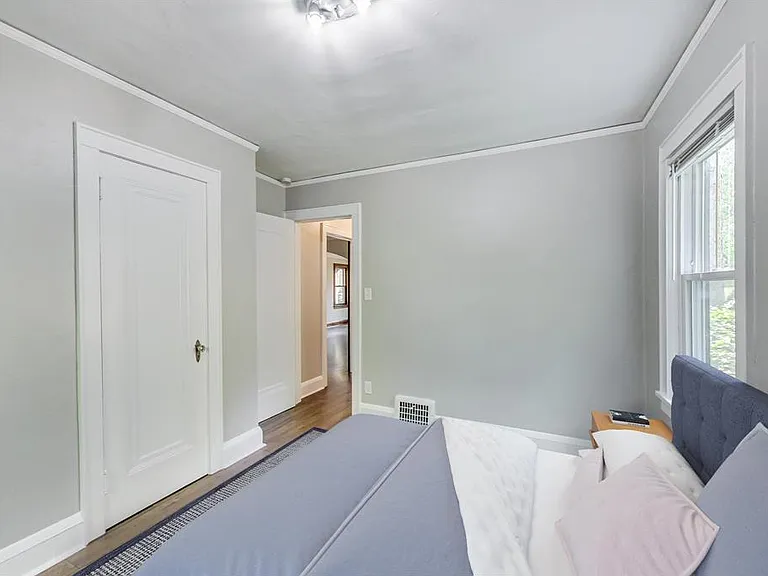 564 Brimhall St — Photo 10