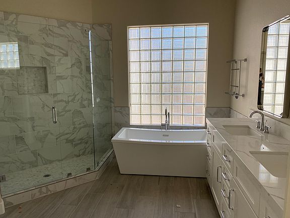 5th image of 9436 N 115th Pl