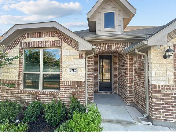 3rd image of 3712 Heather Meadows Dr
