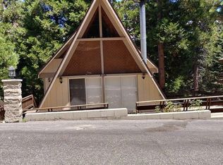 31145 Glen Oak Dr, Running Springs, CA 92382