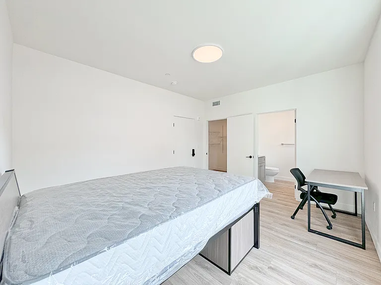 1743 Armacost Ave — Photo 35