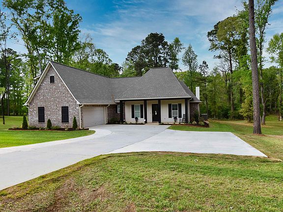 3rd image of 112 Shade Tree Trce