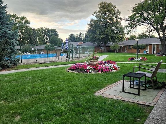 4th image of 21846 River Oaks Dr #D5