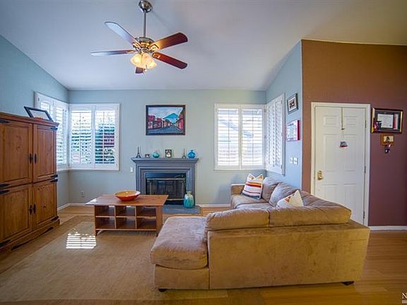 3rd image of 707 Tuliamore Ct