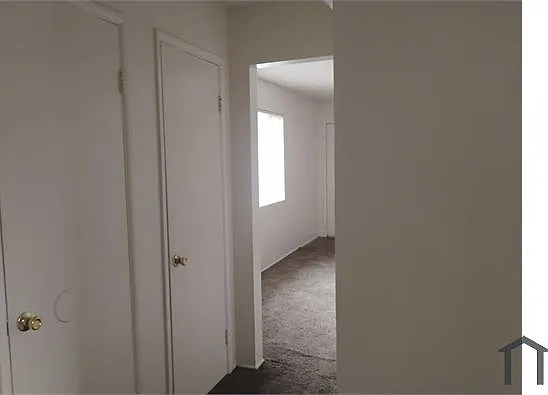 1 bed, 756 sqft, $1,200 — Photo 2