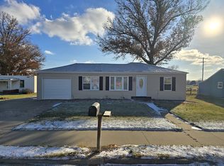 9225 New Liberty Rd, Maysville, IA 52773