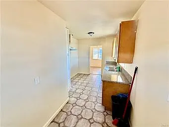 7229 Sterling Ave #A — Photo 2