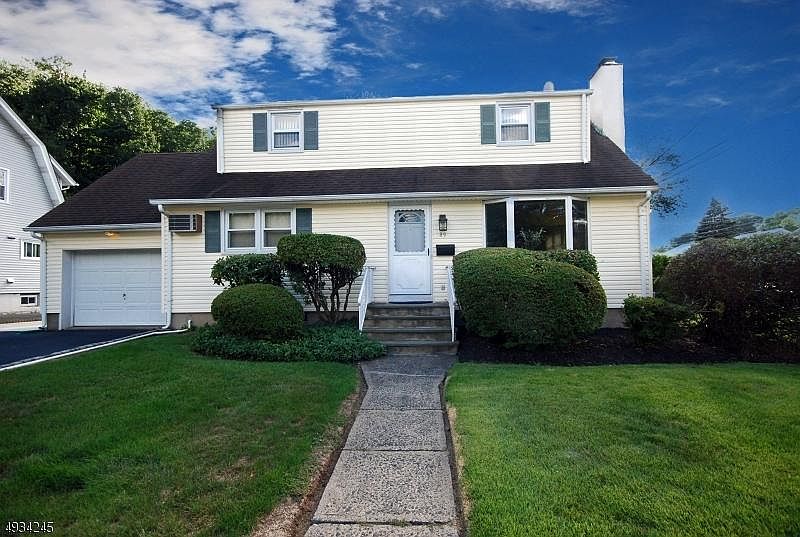 1st image of 89 Coeyman Ave