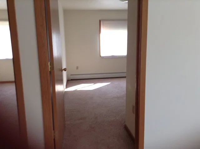 2 bed, 1100 sqft, $1,400 — Photo 2
