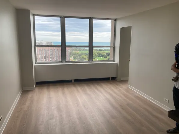 655 W Irving Park Rd APT 3006, Chicago, IL 60613