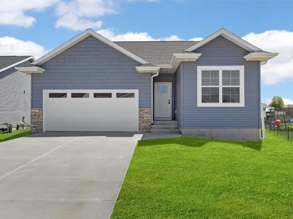 8908 Norway Dr NE, Cedar Rapids, IA 52402