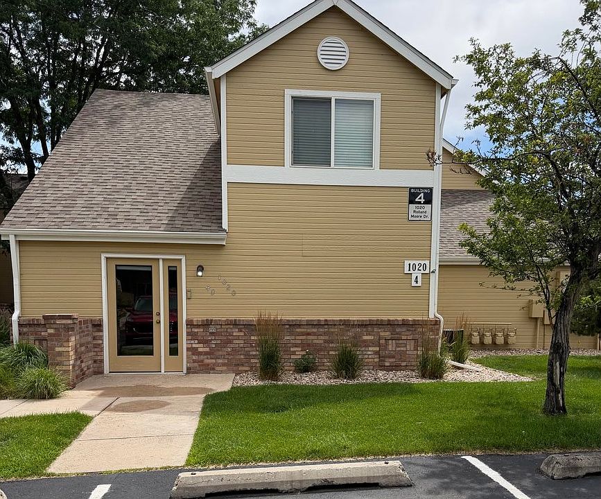1st image of 1020 Rolland Moore Dr #4-D
