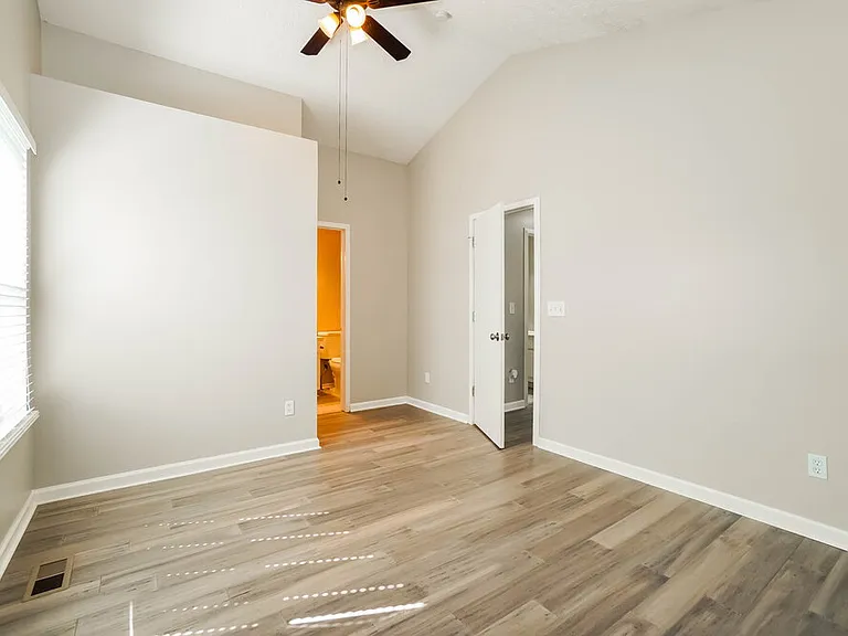 848 Wallinger Dr — Photo 13
