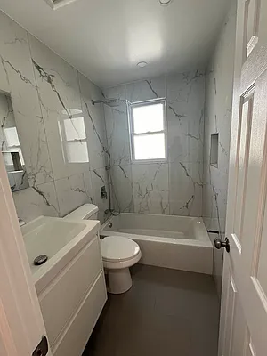 Rented by John R. Real Estate | media 16