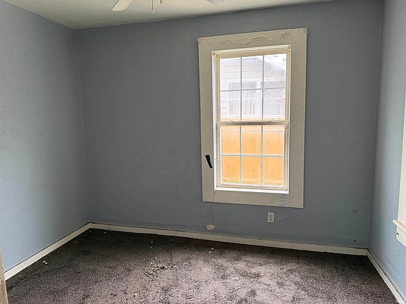 5th image of 936 S 33rd St
