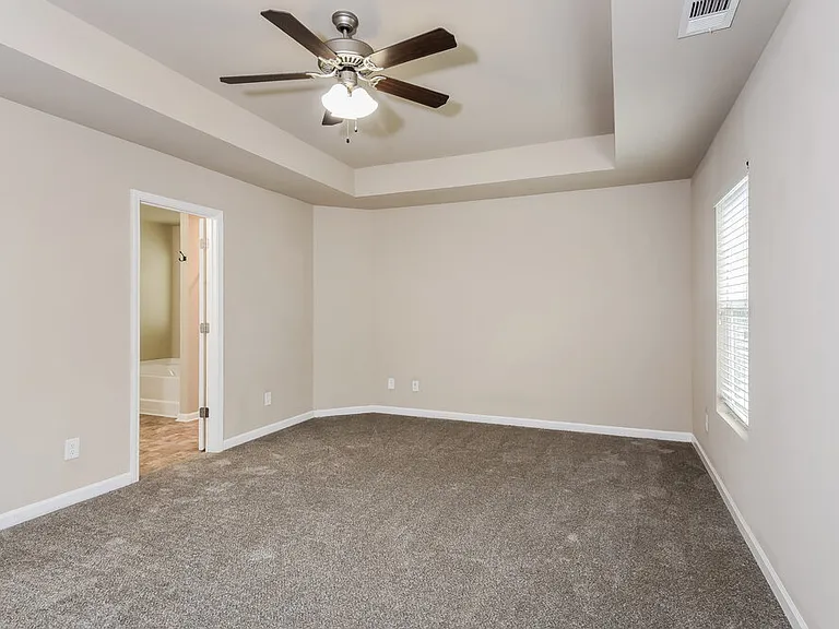 217 Jefferson Ave — Photo 12
