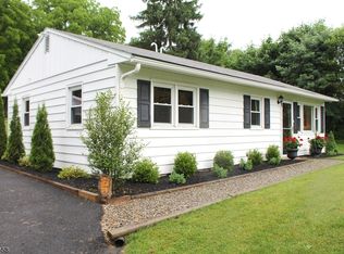 106 County Road 639, Bloomsbury, NJ 08804