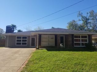 832 Highpoint Dr, Alexandria, LA 71303