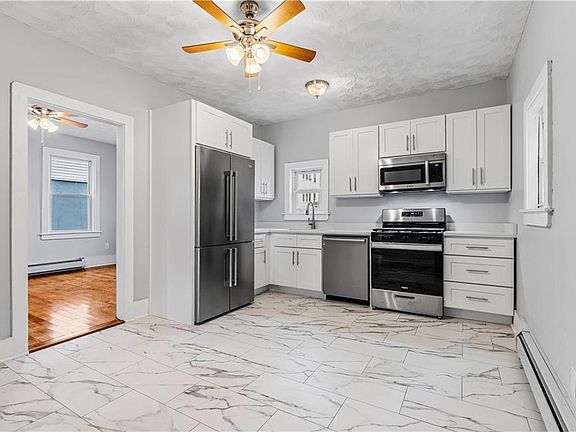 3rd image of 176 Reynolds Ave